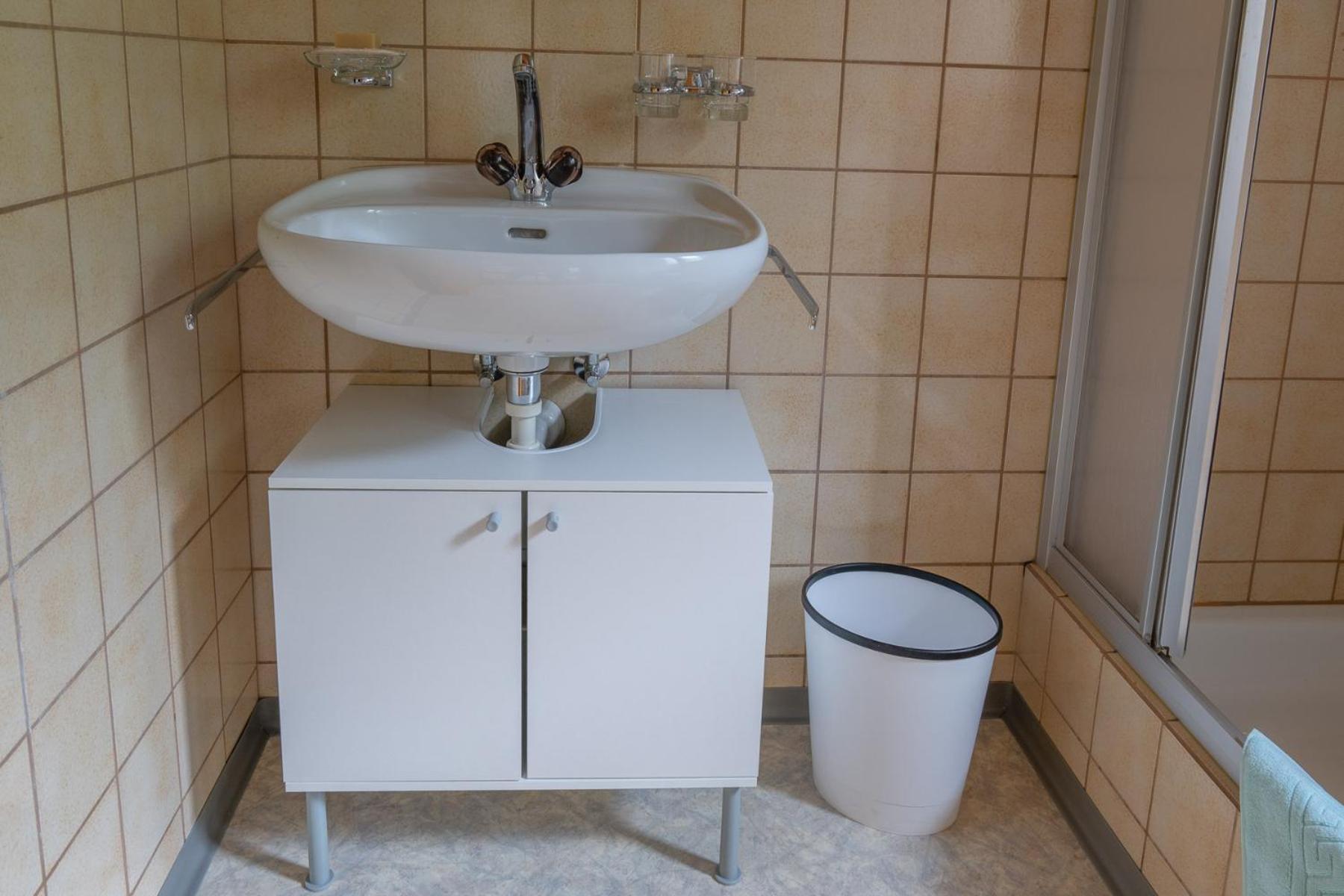 Chrona Bed & Breakfast Jenaz Стая снимка